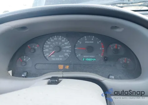 2000 Ford Mustang z USA, uszkodzony, nr VIN 1FAFP4048YF253257